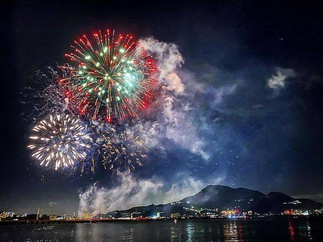 新北市八里的跨年煙火秀確定延期。 圖：取自台北旅遊網