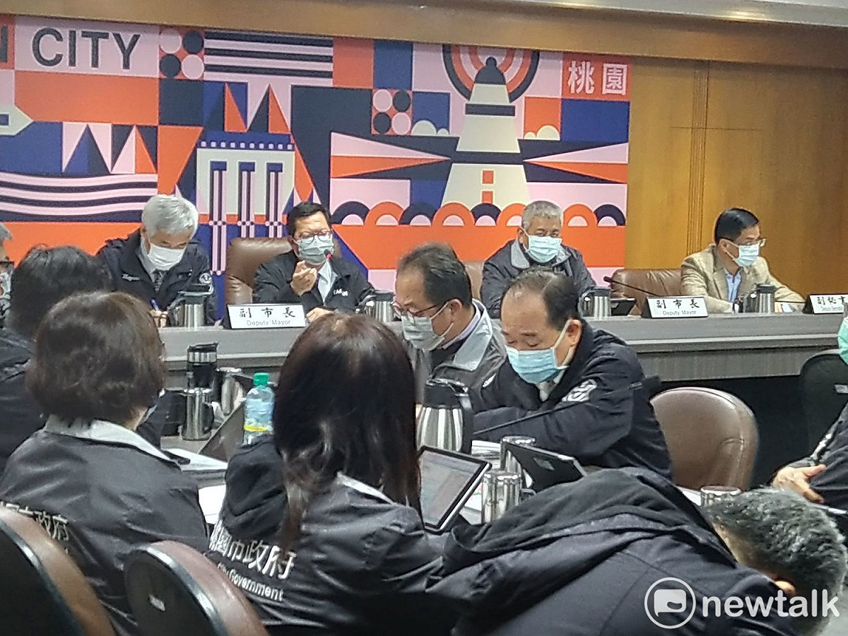 鄭文燦要求勞動局及衛生局針對機組員勞動權益及生活衝擊多加關心及掌握。 圖：林昀真/攝