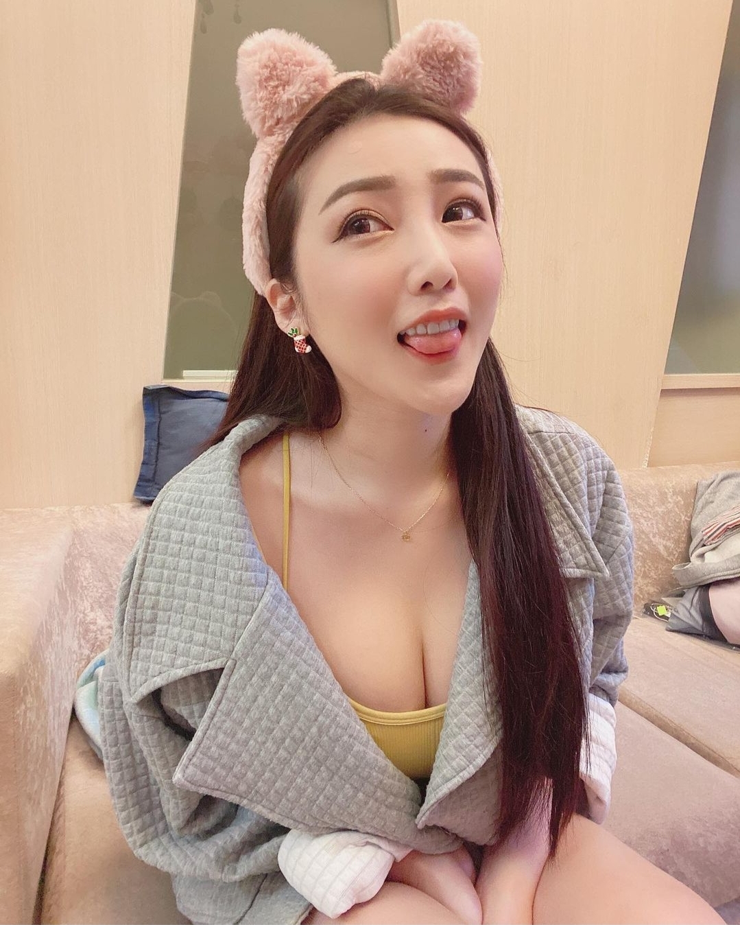 許薇安賣萌照。 圖：翻攝IG/許薇安