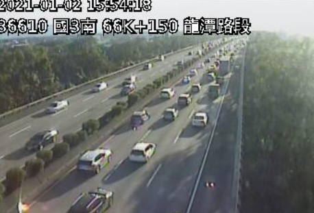國道湧現車潮，圖為國3南向大溪至龍潭
