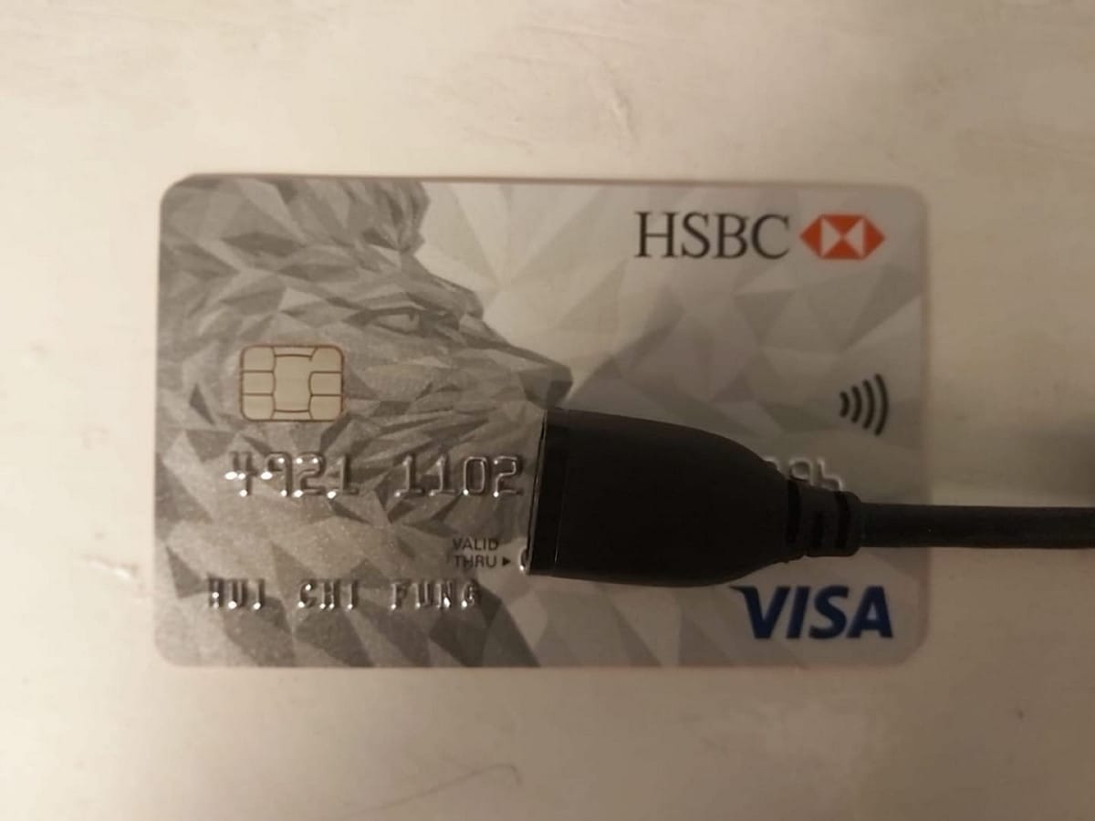 許智峯痛批匯豐銀行「侵吞盈餘」。 圖：翻攝自許智峯Facebook