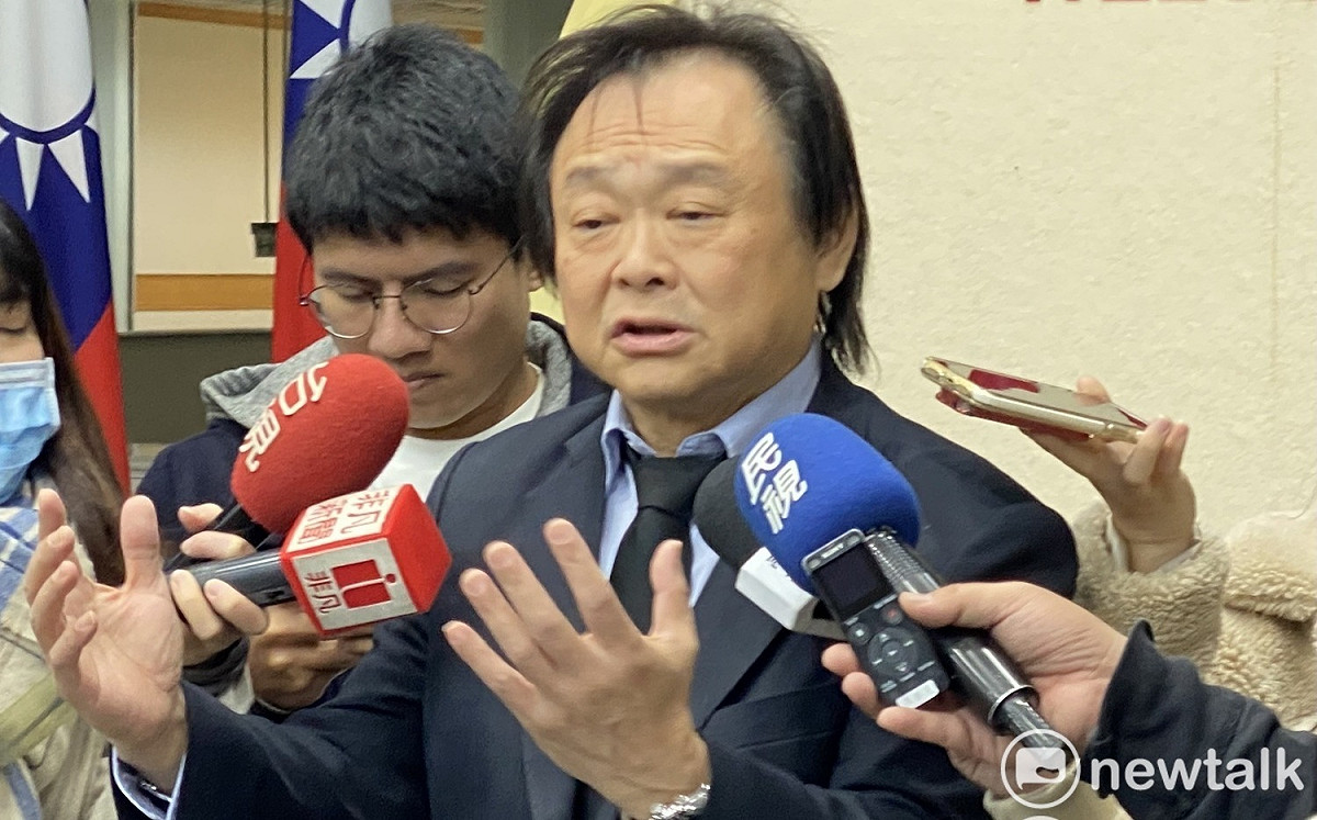 王浩宇稱網軍是「支持者」固盤 王世堅再嗆「閉嘴」：太監鞏固甚麼盤