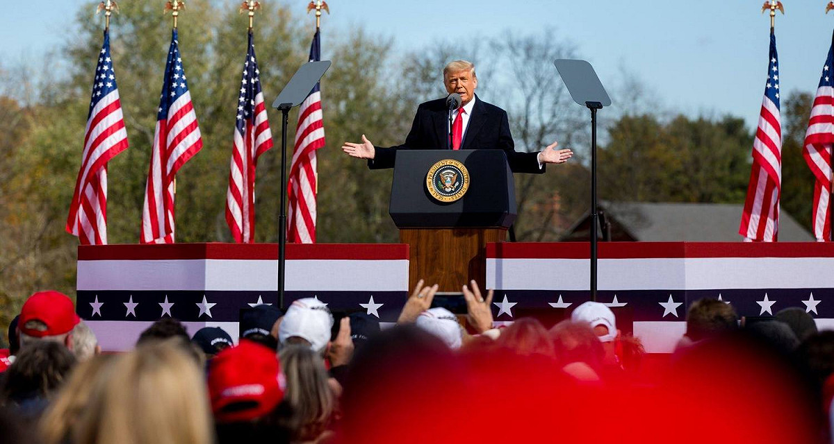 臉書和推特暫時封鎖川普的社群帳號。 圖：翻攝自Donald J. Trump臉書