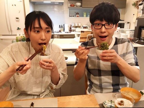 新垣結衣（左）和星野源（右）今日宣布結婚。 圖：取自aragakiyui_fanspage