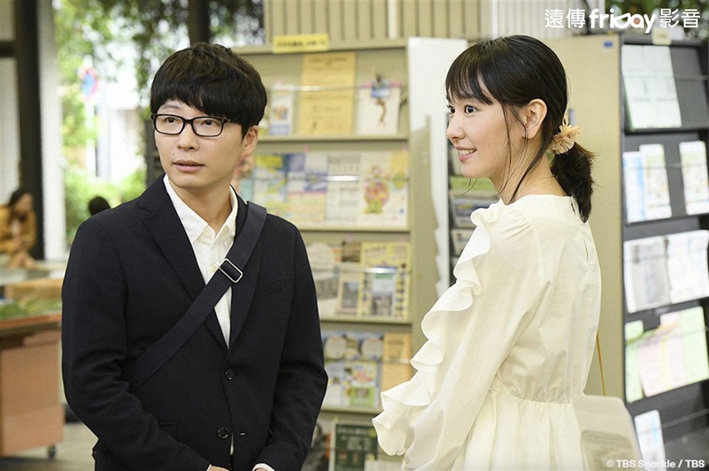 由新垣結衣與星野源主演的話題日劇「月薪嬌妻」，以「加油人類！」作為特別篇副標題，全長達145分鐘的全新劇情。 圖：friDay／提供
