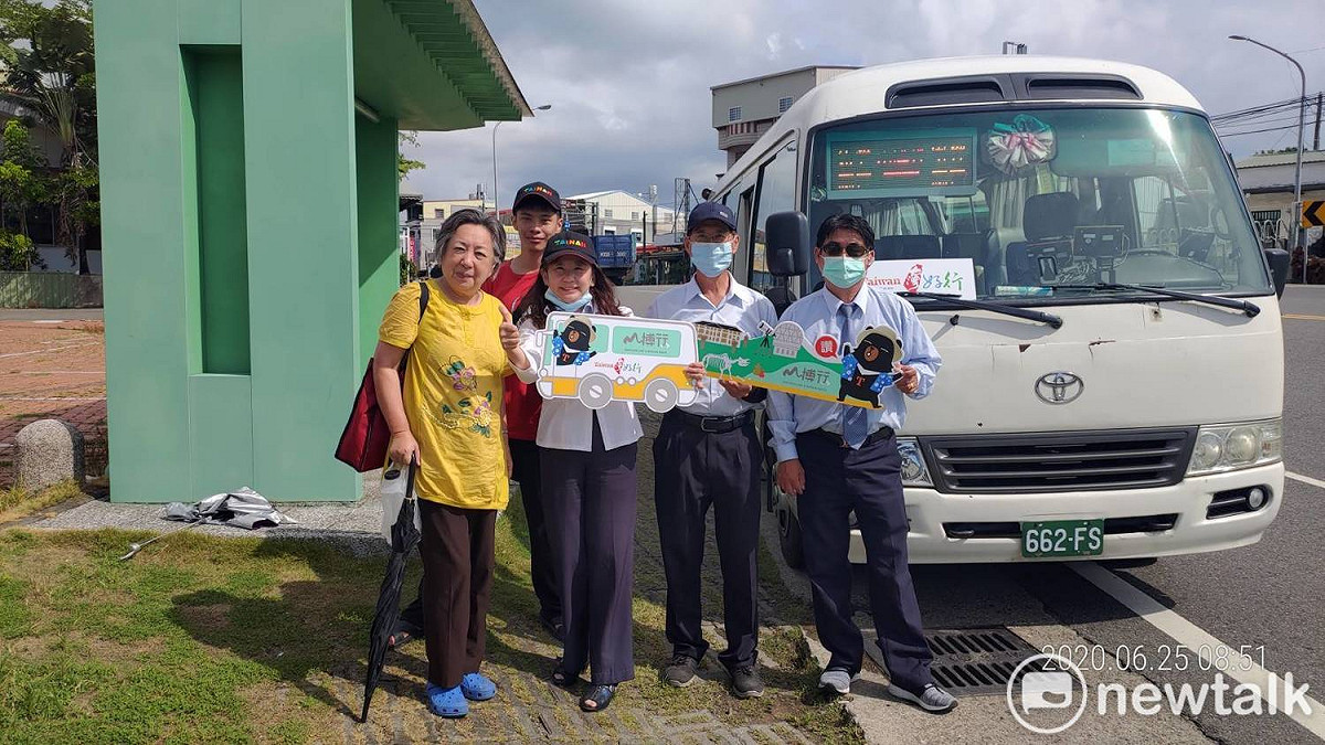 因應台南市山區三大博物館遊客絡繹不絕，台南市政府特別規劃串連山區三館（左鎮化石園區、山上花園水道博物館及南瀛天文館）的台灣好行觀光公車－「山博行線」。 圖：台南市政府提供