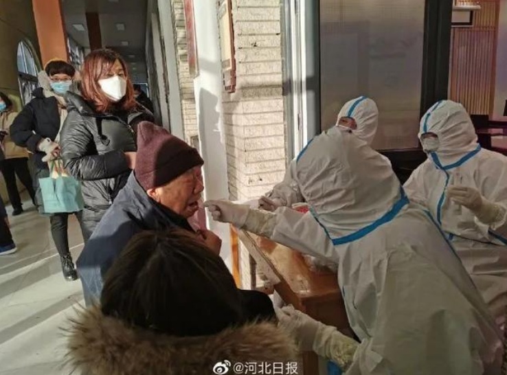 河北因為武漢肺炎疫情進入戰時狀態，正在大規模核酸檢測。 圖：翻攝河北日報