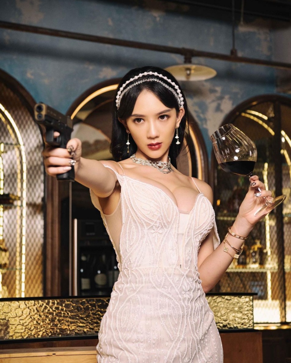 子涵扮女殺手。 圖：翻攝IG/子涵
