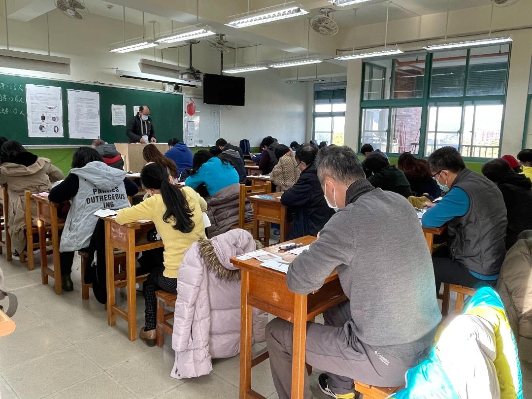 新北市國中小候用校長甄選共計126位教育人員報名，到考率約97.6 ％。 圖：新北市教育局 / 提供