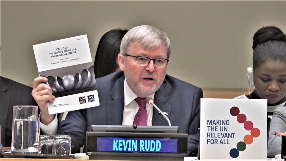 前澳洲總理陸克文（Kevin Rudd）認為蓬佩奧之舉，將使拜登就職後面臨更加複雜的中美關係，如同埋下一連串的政治地雷。 圖：取自Kevin Rudd臉書（資料照）