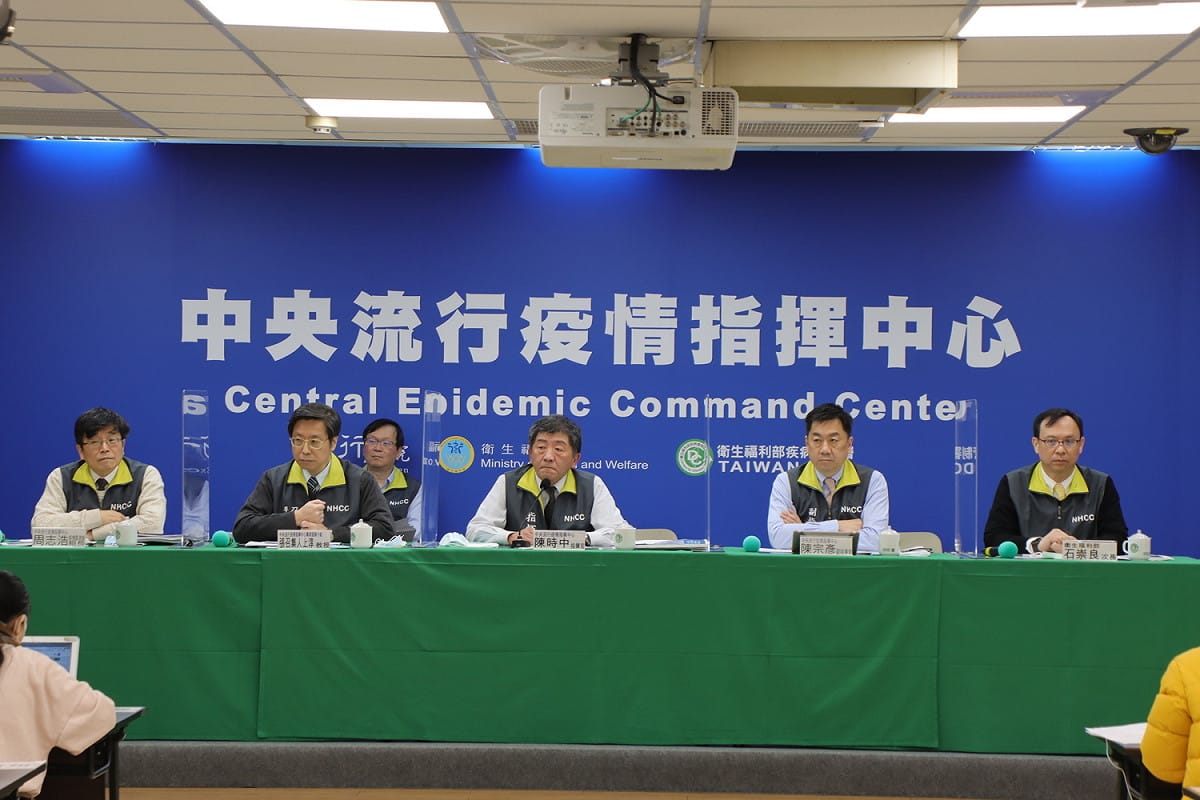 武漢肺炎》本土案例464名接觸者採檢1天拼完！陳時中：去年群聚感染為範本