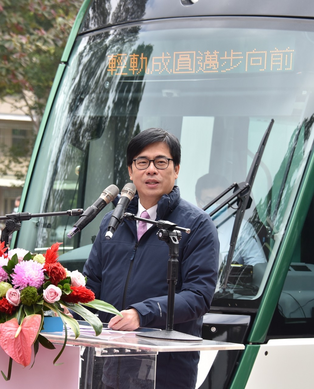 陳其邁為高雄輕軌大南環試營運致詞。 圖：高雄市政府/提供