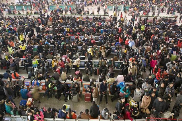 中國大陸每年的春運，號稱地球上最大的人口移動。 圖 : 翻攝自kknews
