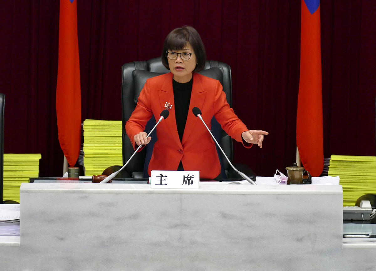 高雄市議會議長曾麗燕要陳其邁說明警局長人事案立場。 圖：高雄市議會提供（資料照）