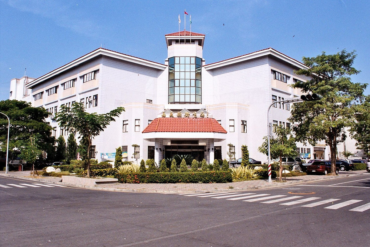 嘉義市衛生局表示，衛生局人員已經到醫院採集嘔吐物送往中央實驗室以釐清病源。 圖：翻攝嘉義縣衛生局臉書