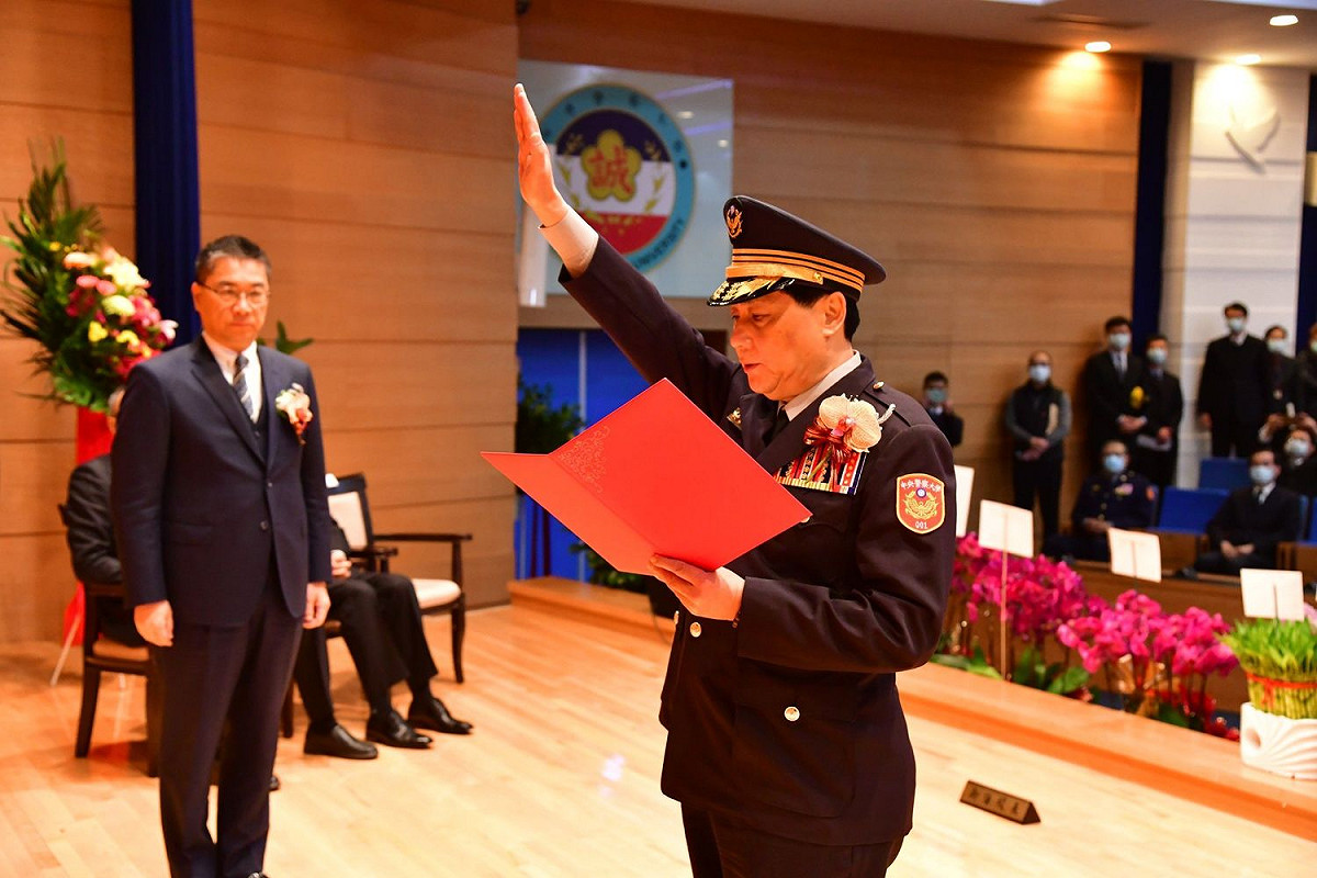 警大校長陳檡文提出書面申請提前退休 行政院准了！圖為陳檡文就職中央警察大學校長。（資料照片） 圖：內政部提供