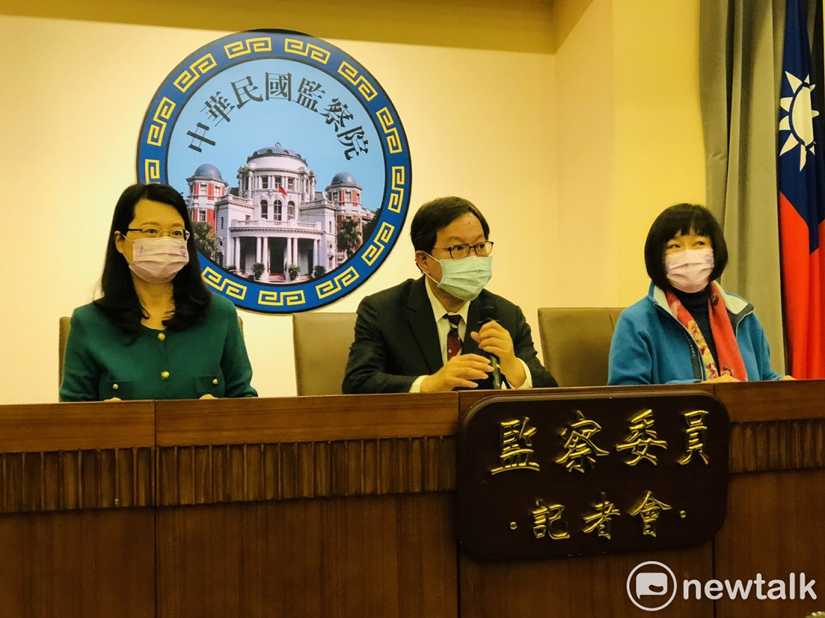 監察院今（15）天下午兩點半召開記者會，說明「高雄市政府新聞局前局長丁允恭有辱官箴案」調查結果。 圖：謝莉慧/攝