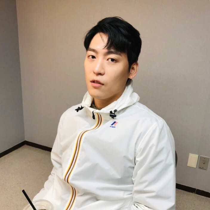 美籍韓裔歌手John Park確診武漢肺炎。 圖：翻攝自美籍韓裔歌手Music Farm IG