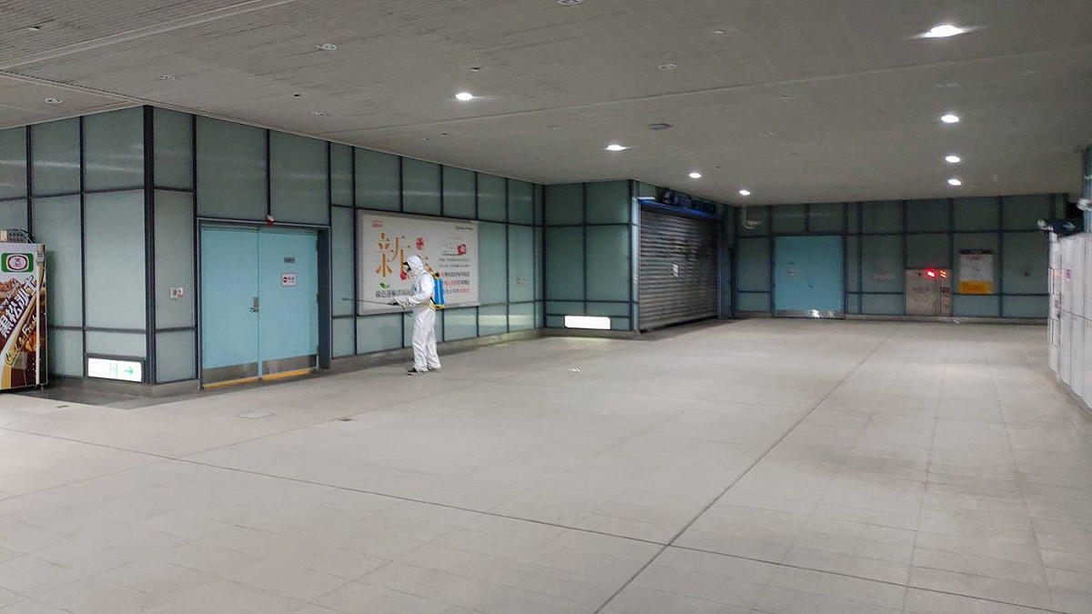 今日疫情指揮中心公布確診個案865為桃捷A7站摩斯漢堡的員工，桃捷說明已進行A7車站全面消毒。 圖：桃捷公司提供