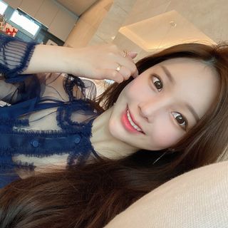 美女漫畫家Yaongyi粉絲QＡ大公開。 圖：翻攝自YaongyiＩＧ
