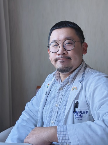 趙奕霽臨床心理師