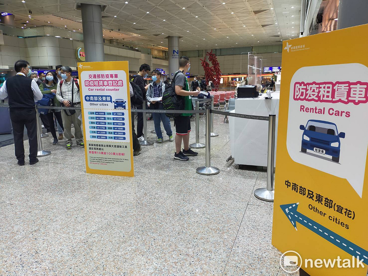 因應春節前返鄉潮，桃機公司近期調度超過900輛防疫車輛協助疏運旅客。 圖：林昀真/攝