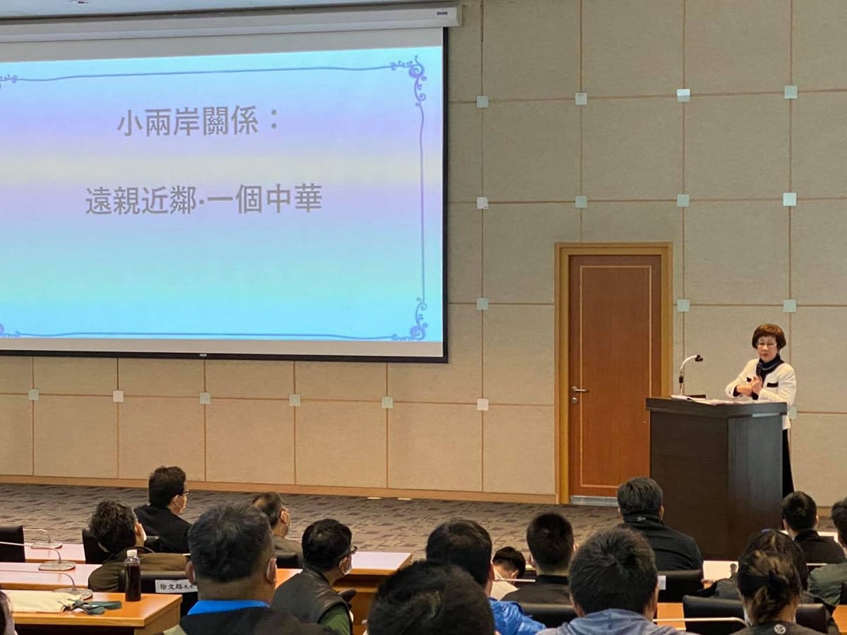 呂秀蓮下午參加民眾黨國政班結業式，並受邀演講「台灣前途走向」。 圖：取自呂秀蓮臉書