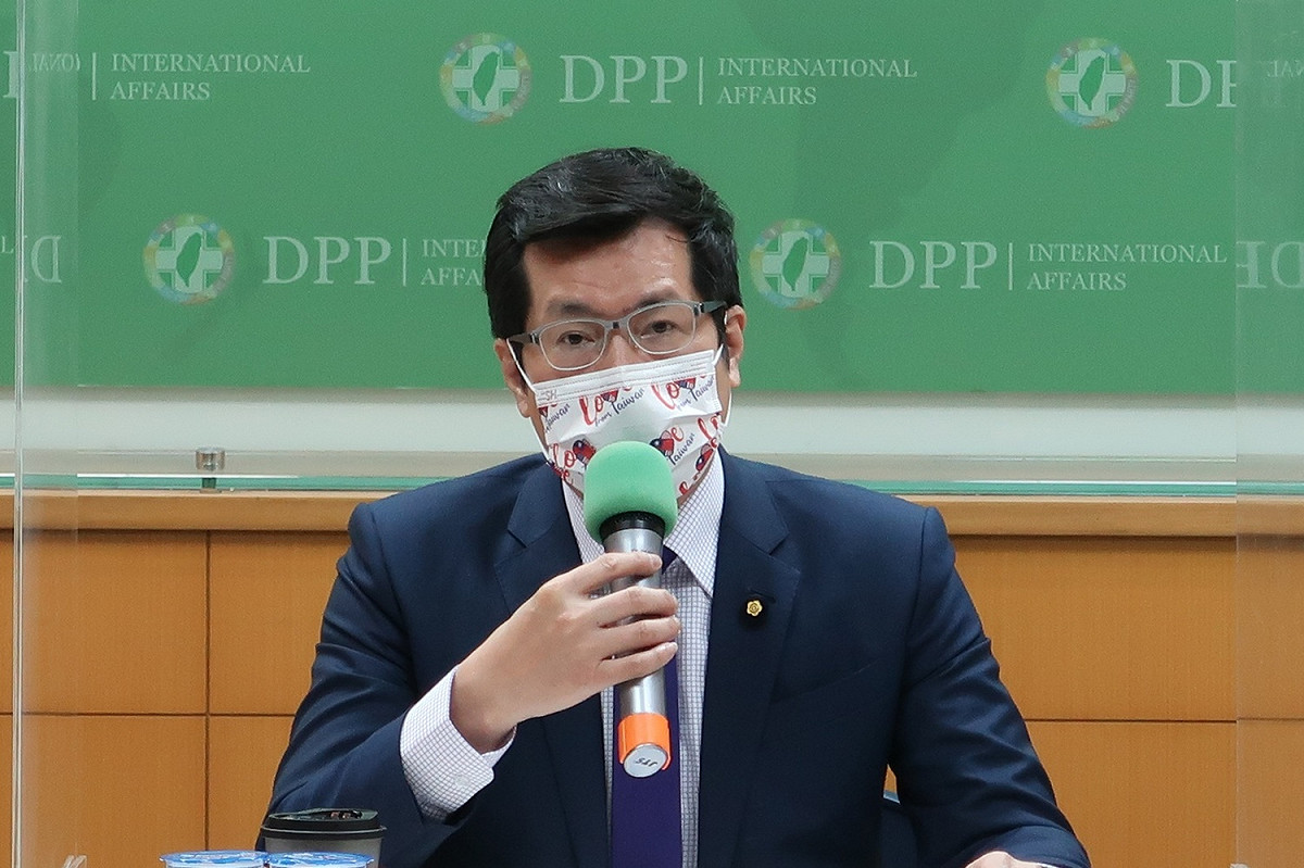民進黨國際事務部主任羅致政 圖：林朝億/攝
