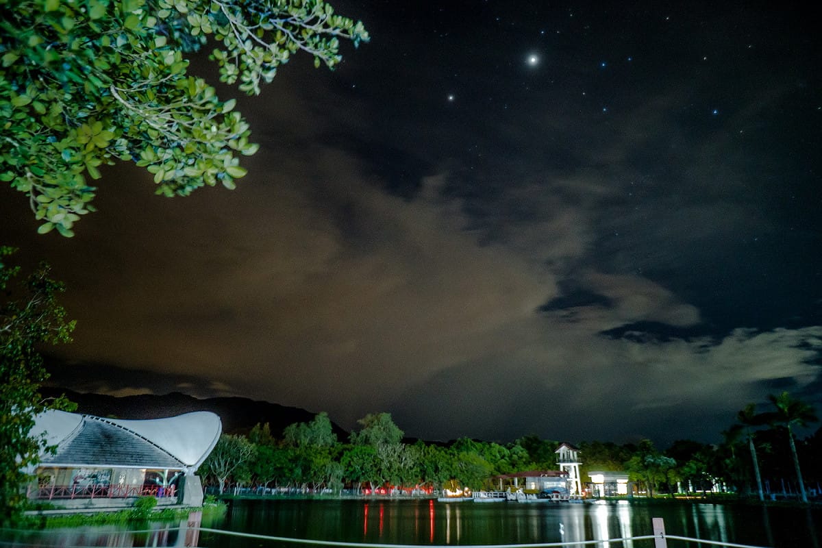 台東最美星空-關山親水公園。 圖：台東縣政府／提供