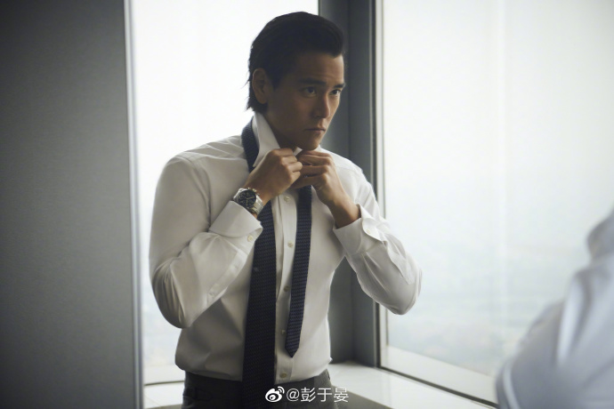 彭于晏突然被傳要和唐禹哲官宣出櫃，讓他無奈親自闢謠：假的無聊爛透了。 圖：翻攝自彭于晏微博