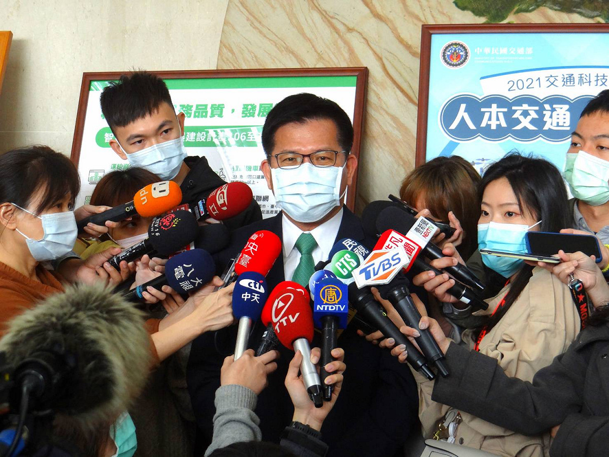 交通部長林佳龍對於旅行業者取消桃園行程發表看法，呼籲大家不要「過度恐慌」。 圖：交通部／提供（資料照）