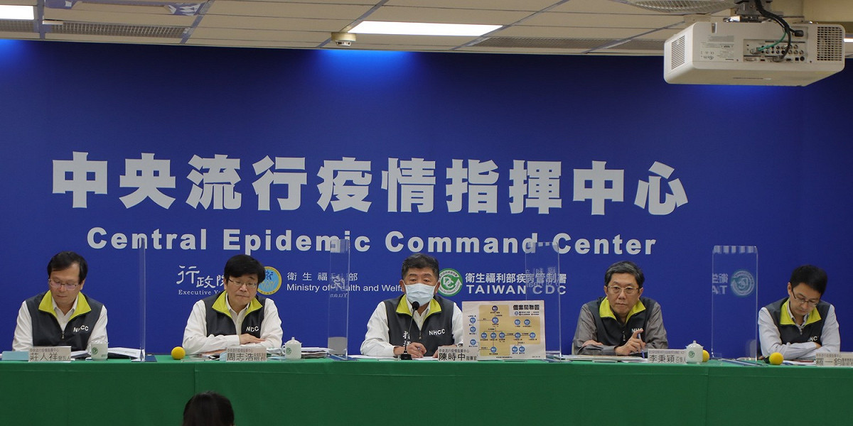 指揮官陳時中表示，非本國籍人士將持續限縮來台。 圖：中央流行疫情指揮中心/提供