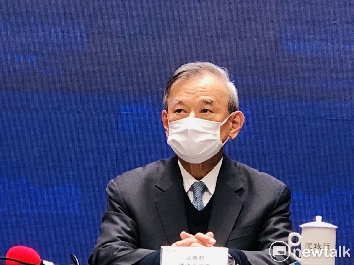 法務部次長陳明堂今（28）天出席行政院會後記者會。 圖：謝莉慧/攝