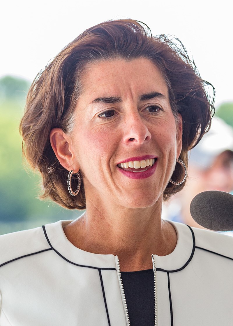 現任羅德島州州長、曾任風險投資家的吉娜·雷蒙多(Gina Marie Raimondo)被拜登提名為商務部部長。 圖:翻攝自維基百科
