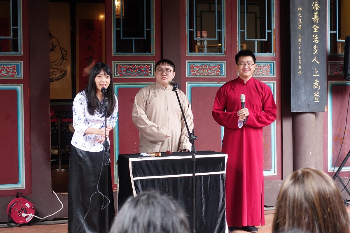 大年初二與初三(2月13日至14日)由台灣相聲新勢力《沐寧相聲說演坊》，以相聲藝術為基底帶出創新內容。 圖：新北市文化局提供