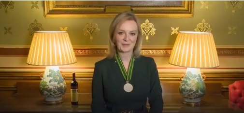 英國國際貿易大臣特拉斯29日表示，中國造成全球貿易體系的信任破壞，英國主張與歐盟、日美等國合作，遏止中國對國營企業不公平補貼。 圖：翻攝自Liz Truss推特