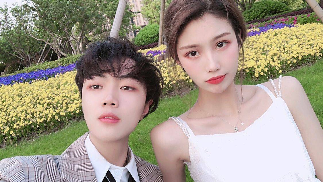 網紅夫婦韓金明(左)與金聖一(右)。 圖：翻攝抖音／韓金明
