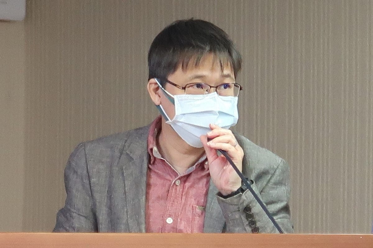 東華大學兼任教授許建榮1日出席「邁向國家正常化」（三）：深化民主、務實修憲修憲公聽會 圖：林朝億/攝