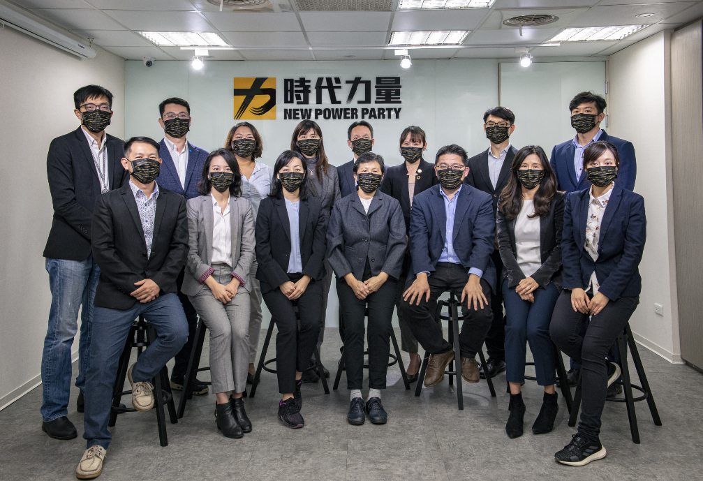 時代力量第三屆決策委員會議今天召開，會中通過由現任黨主席陳椒華續任黨主席。 圖：時力提供