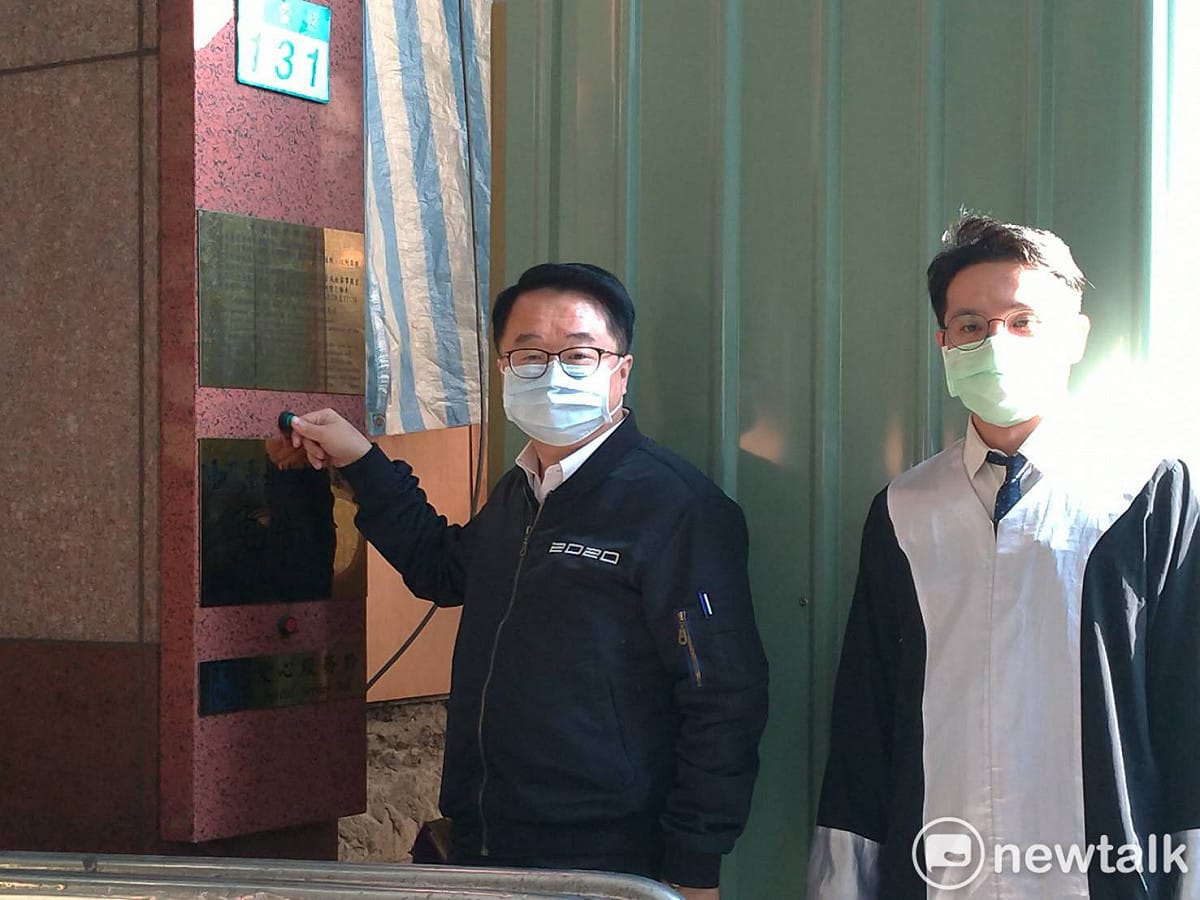 吳秉叡赴台北地檢署提告。 圖:陳佩君/攝(資料照)