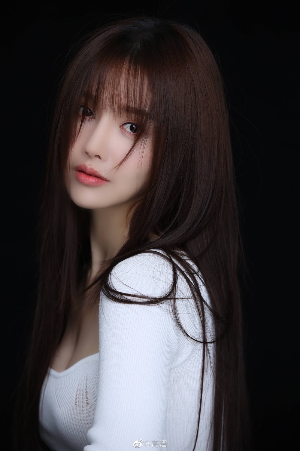 中國女星高溜2月2日在微博自爆整形失敗。 圖：翻攝自微博