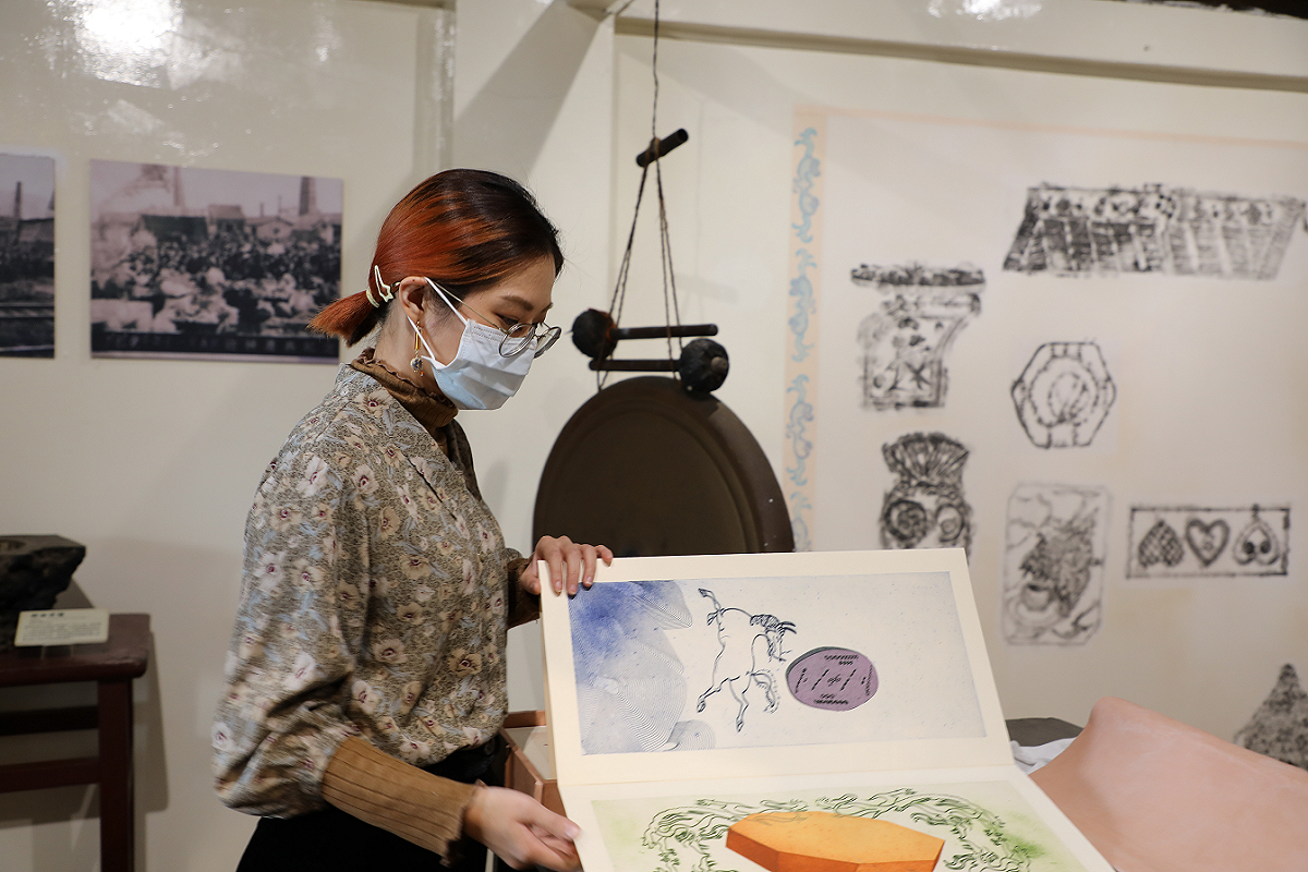 藝術家劉書妤作品「精神貫注的磚與柱」。 圖：新北市文化局提供