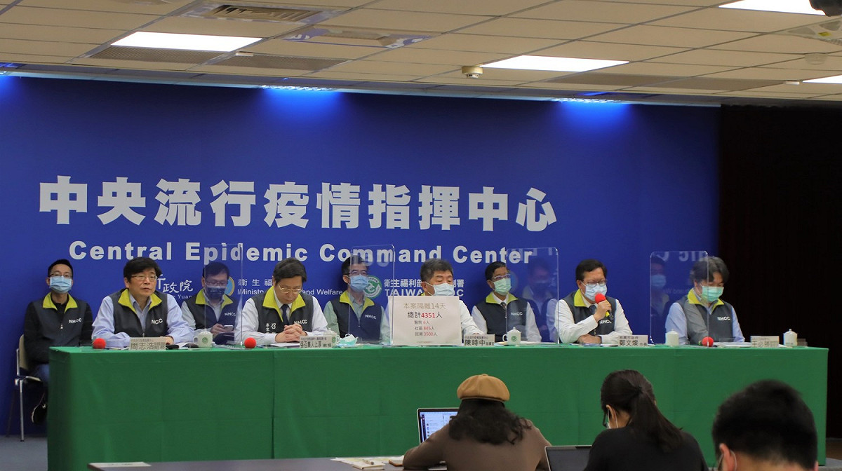 今指揮官陳時中宣布部桃全院員工檢驗結果皆為陰性，可以說是「危機解除」。 圖：中央流行疫情指揮中心/提供