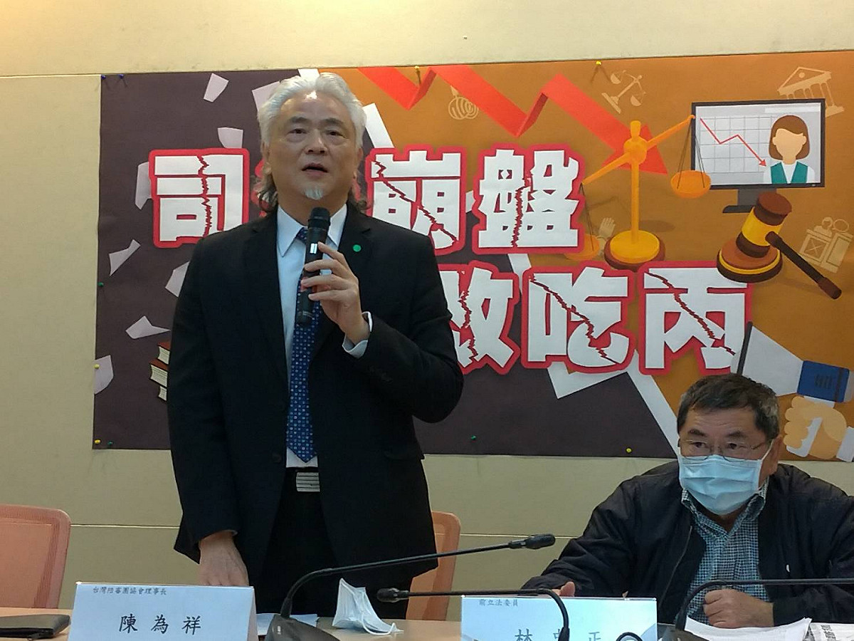 台灣陪審團協會公布最新民調，直指司法崩盤、司改吃丙。圖為台灣陪審團協會理事長陳為祥。 圖:陳佩君/攝