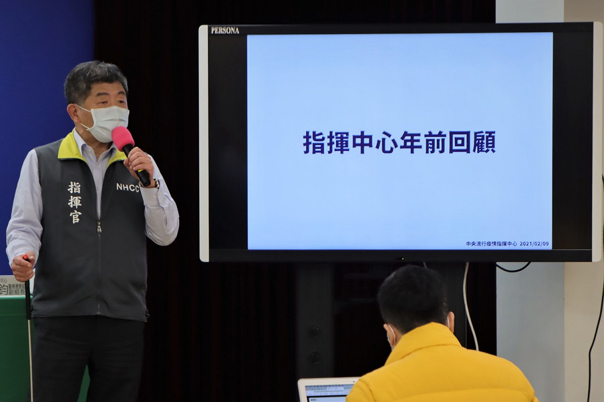 陳時中回顧去年東洋代理輝瑞BNT疫苗破局一事時指出，當時從來沒想過要買BNT的1000萬劑，主要原因是冷鏈設備沒有著落。 圖：中央流行疫情指揮中心/提供