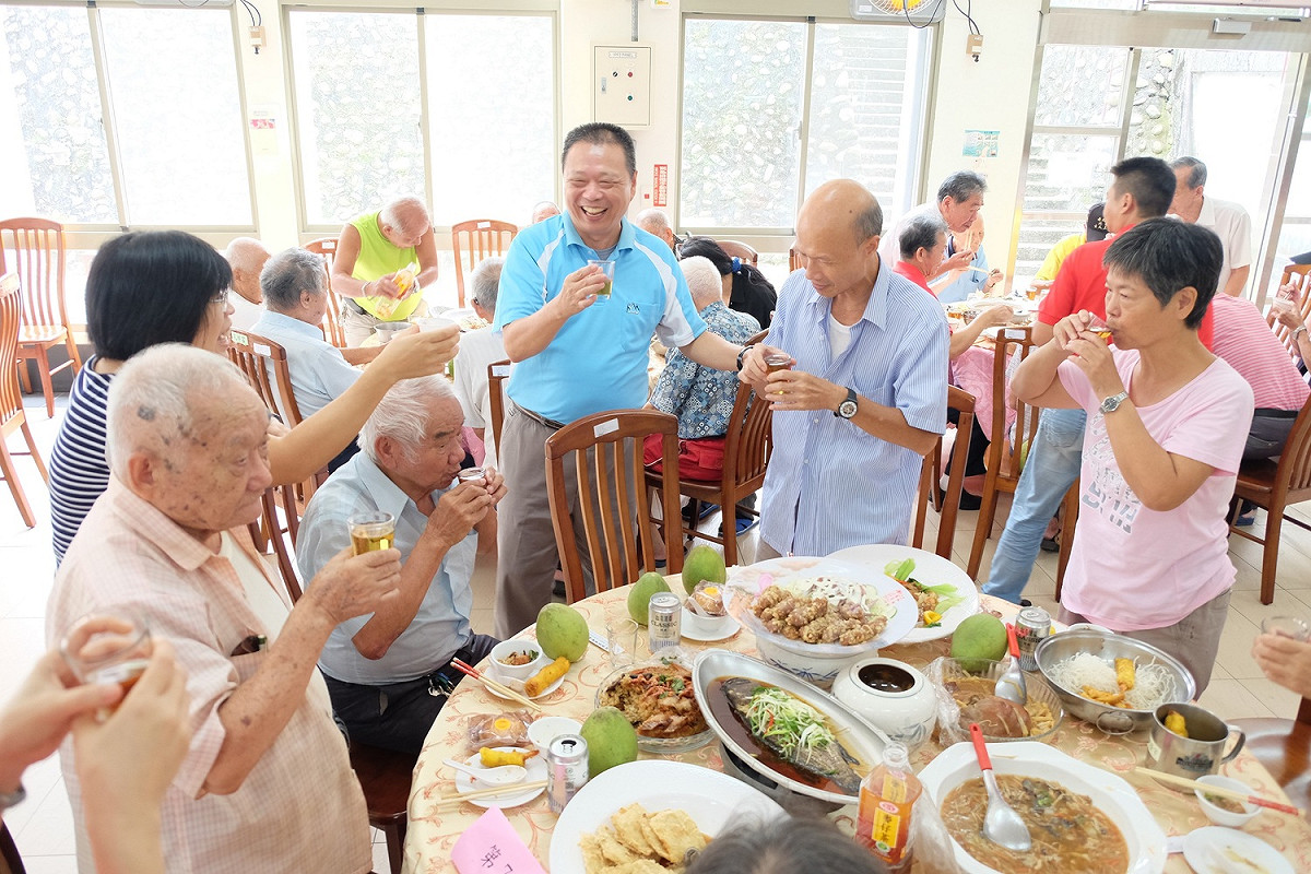 農曆春節期間團聚的時間拉長，容易引發衝突。 圖：取自國軍退役官兵輔導委員會