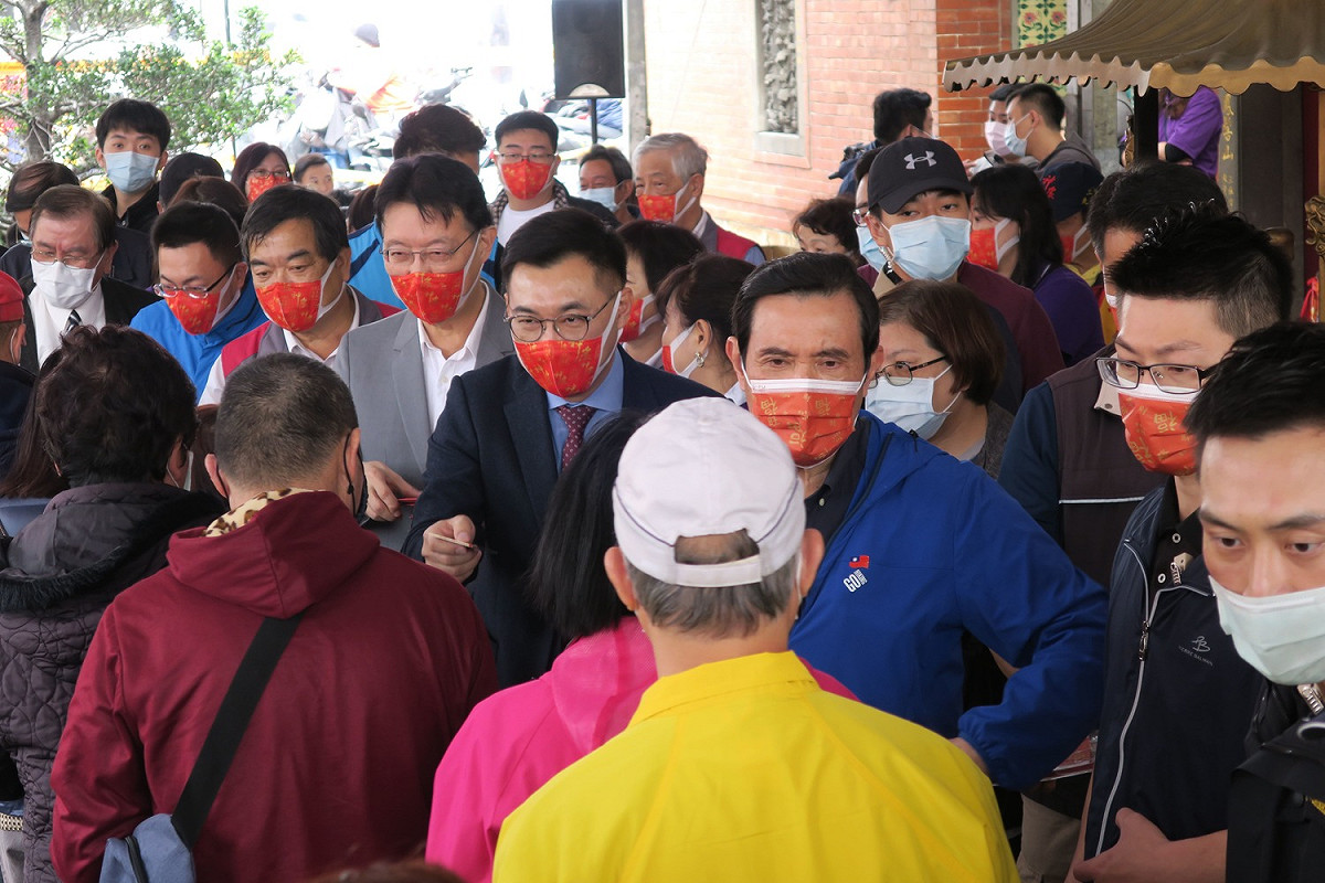 國民黨大佬今一同前往先嗇宮參拜。 圖：國民黨／提供