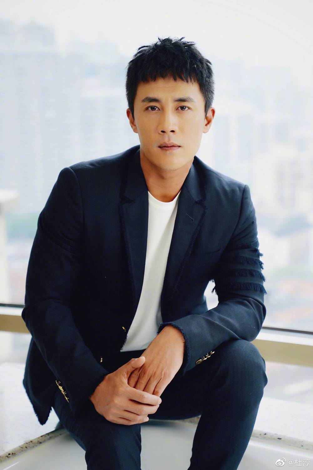 39歲的杜淳外型俊帥以戲劇《漢武大帝》出名。 圖：翻攝自微博