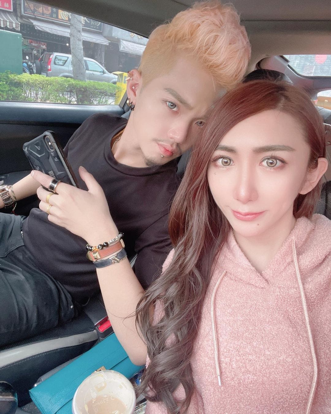 罔腰涉嫌散播不實謠言，衛生局將依違反社維法第63條送辦。 圖：翻攝自罔腰IG