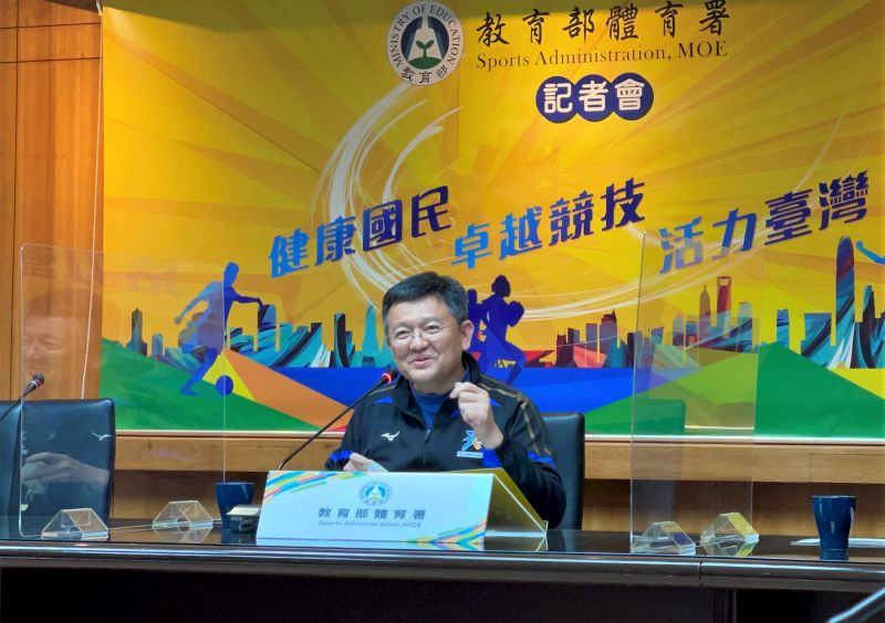 體育署副署長林哲宏表示，已獲得中央流行疫情指揮中心同意，需出國征戰的選手將列為第一類優先施打疫苗人員。 圖：鍾東穎／攝